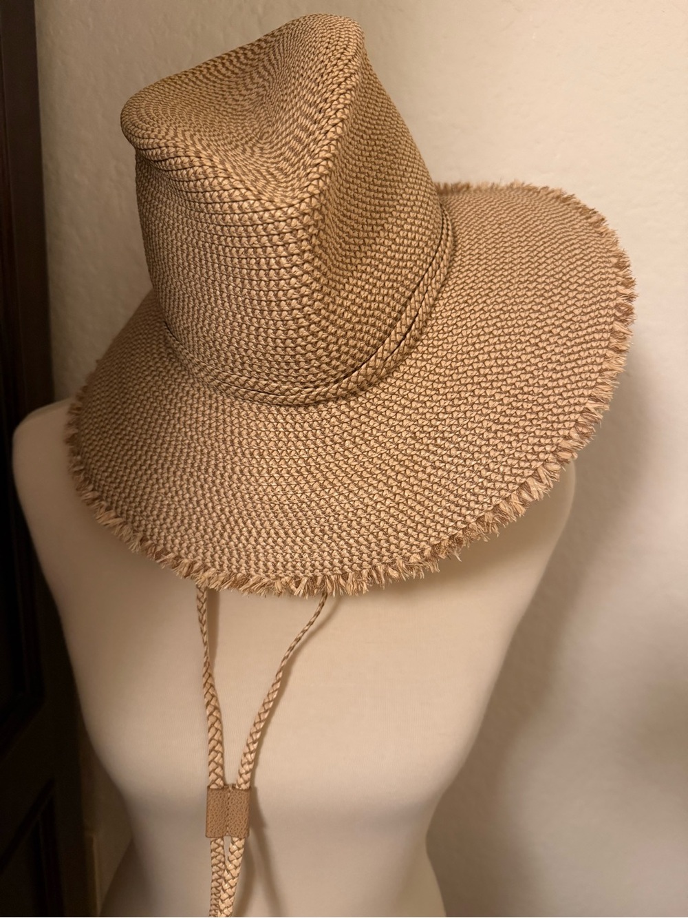 Eric Javits Squishee VIP in Peanut NWOT - Picture 3 of 4